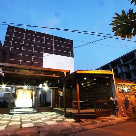 Easton Kuta Homestay Kültér fotó