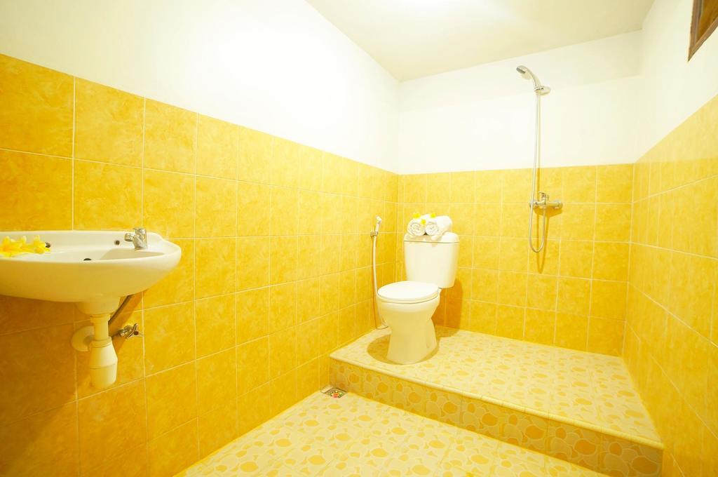 Easton Kuta Homestay Kültér fotó