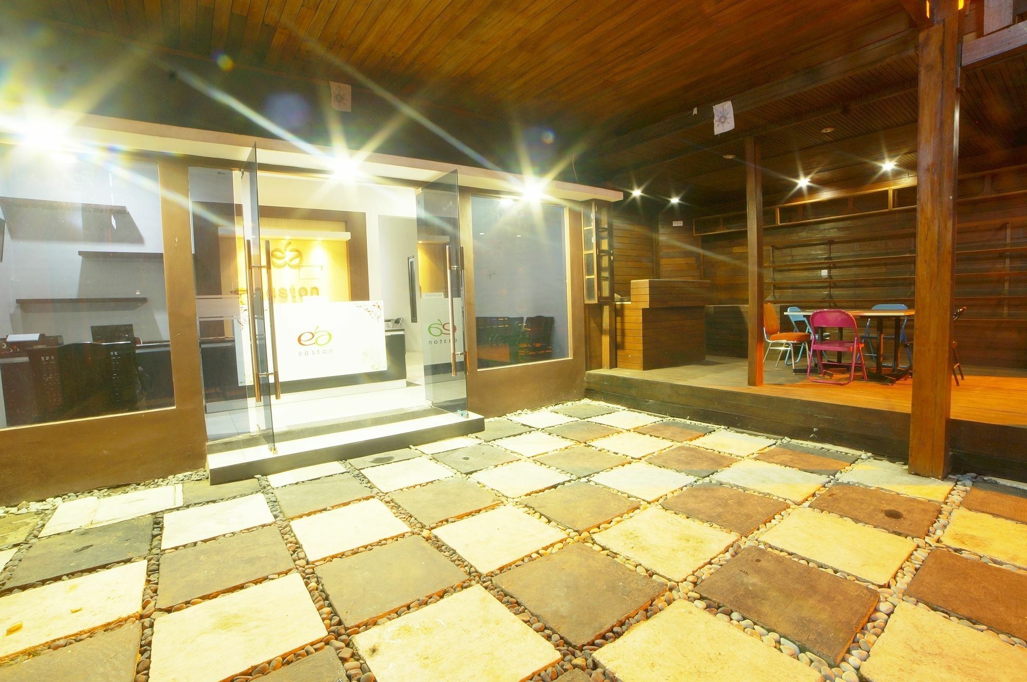 Easton Kuta Homestay Kültér fotó