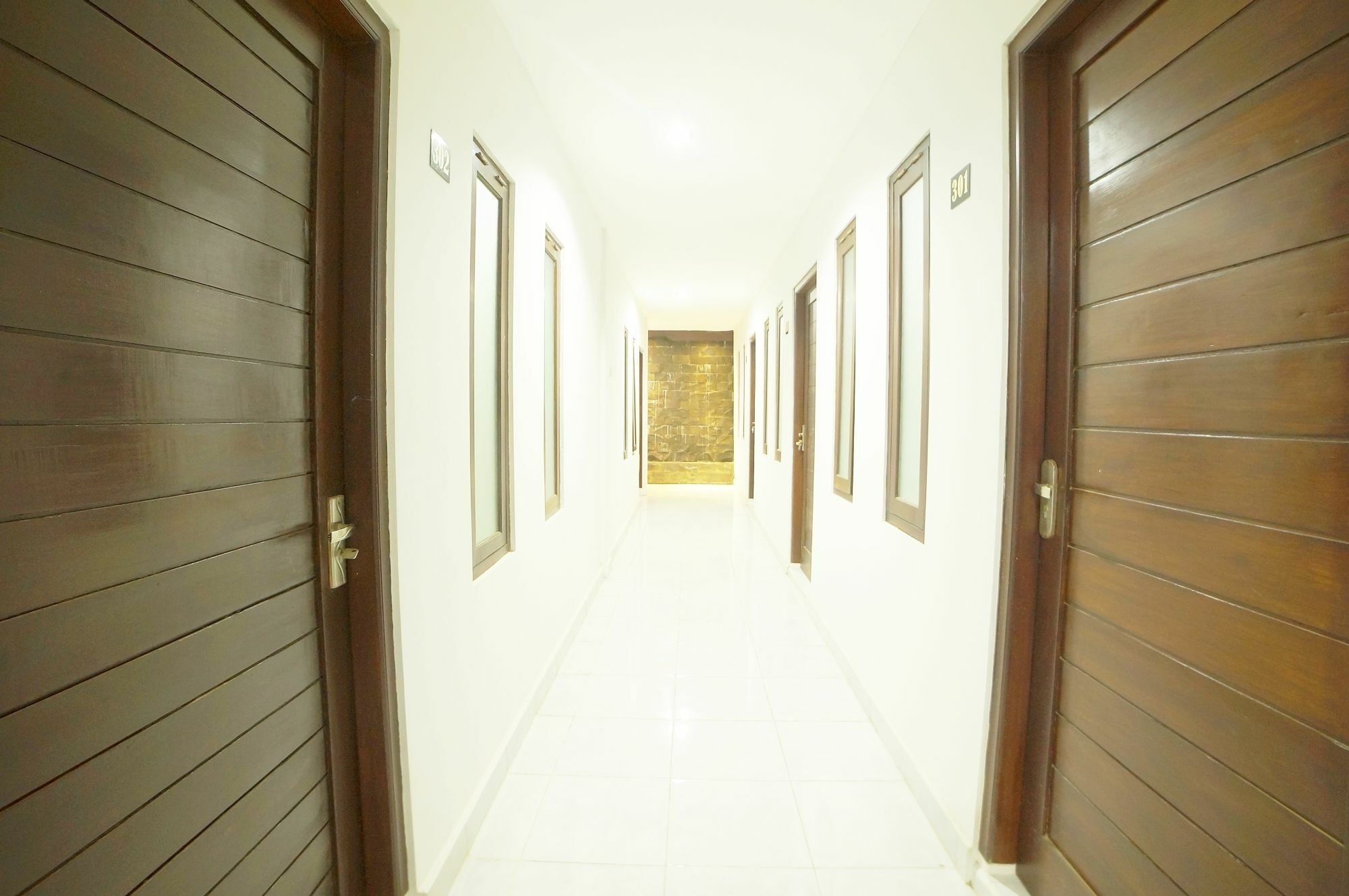 Easton Kuta Homestay Kültér fotó