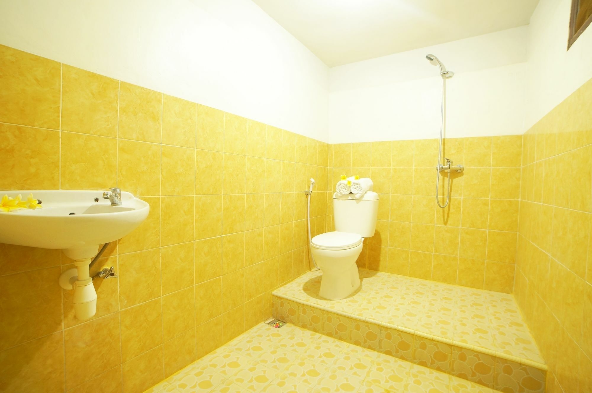 Easton Kuta Homestay Kültér fotó