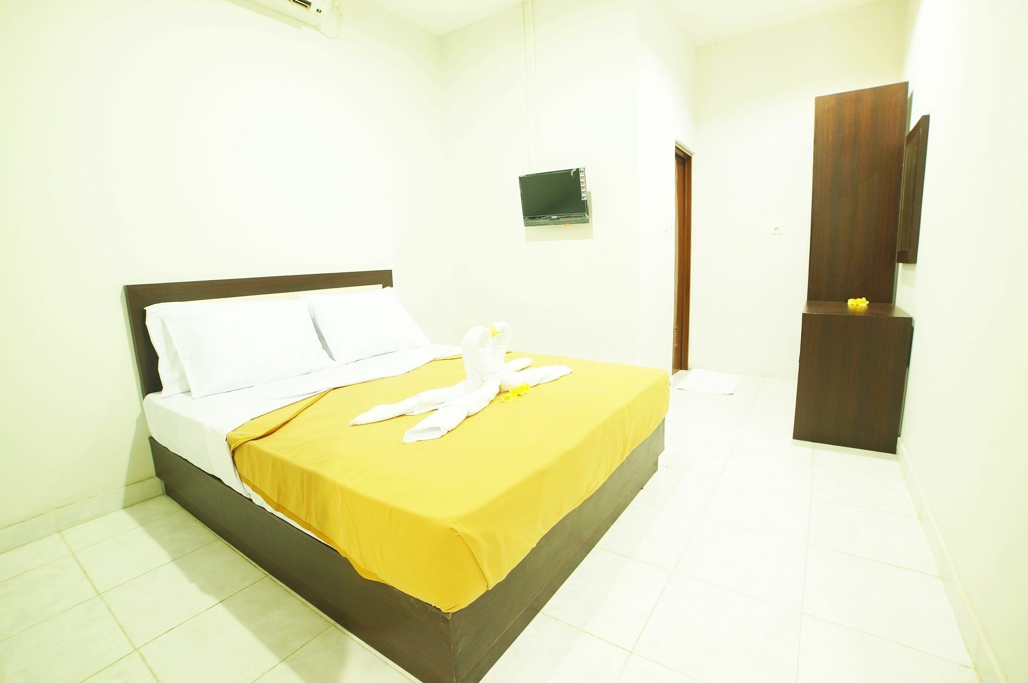 Easton Kuta Homestay Kültér fotó